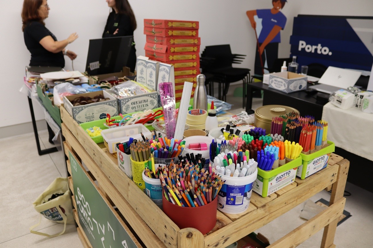 Oficina de Reutilização dá nova vida a memórias (e materiais)