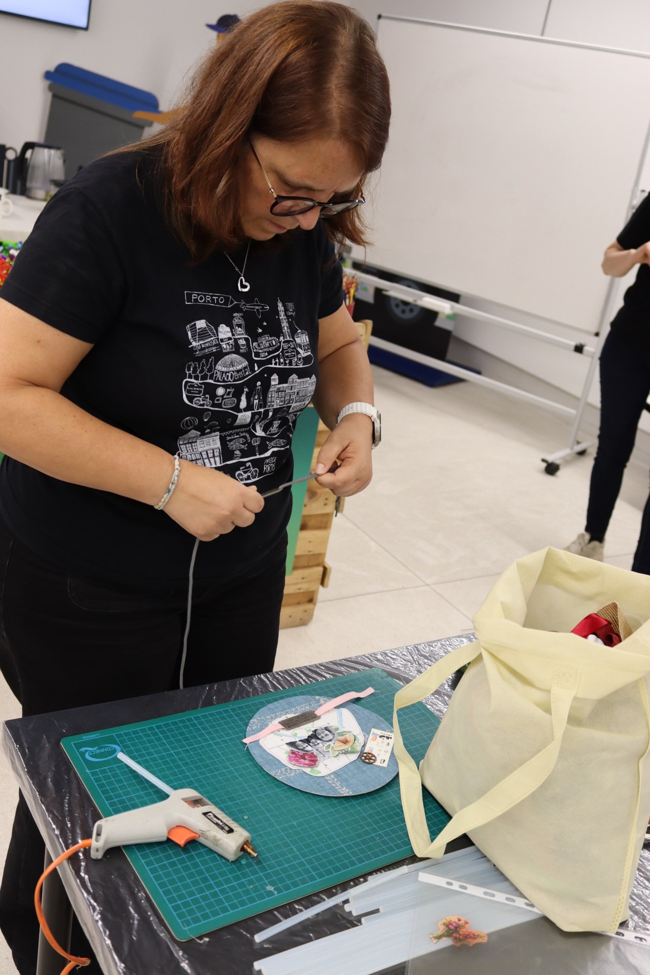 Oficina de Reutilização dá nova vida a memórias (e materiais)