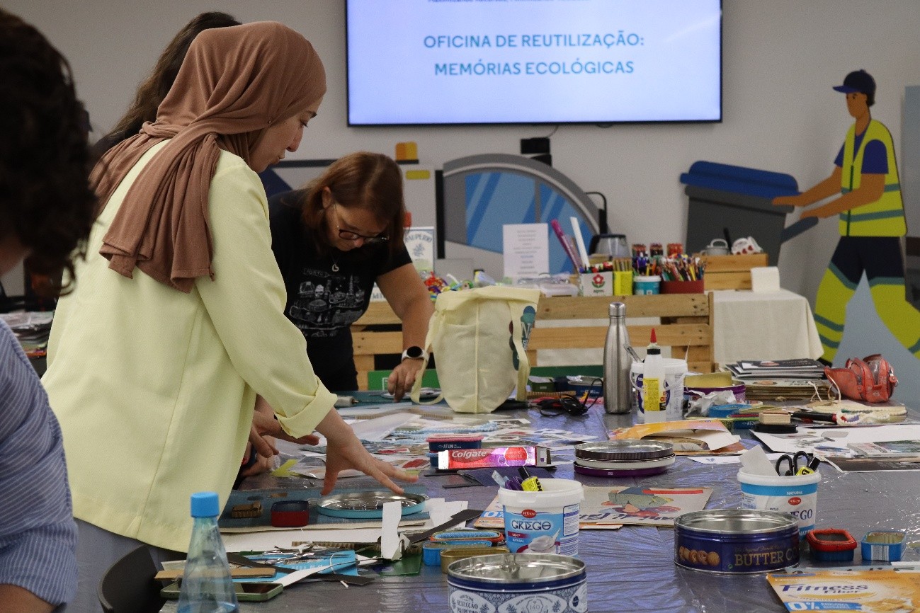 Oficina de Reutilização dá nova vida a memórias (e materiais)